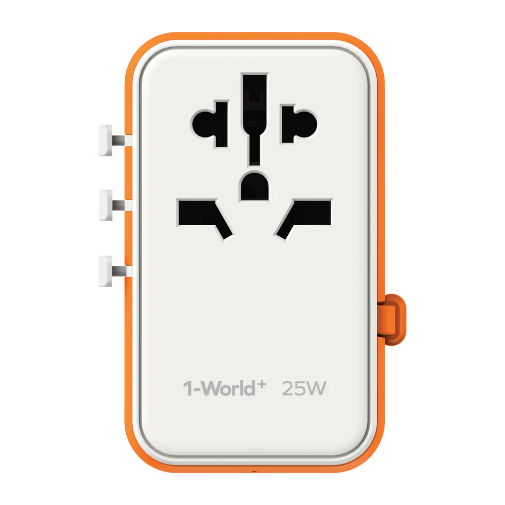 محول السفر العالمي من موماكس بقوة 25 واط مع كابل USB-C قابل للسحب